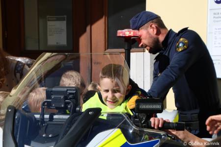 Tudi otroci kamniških šol in vrtcev so bili danes trajnostno povezavi  (102)